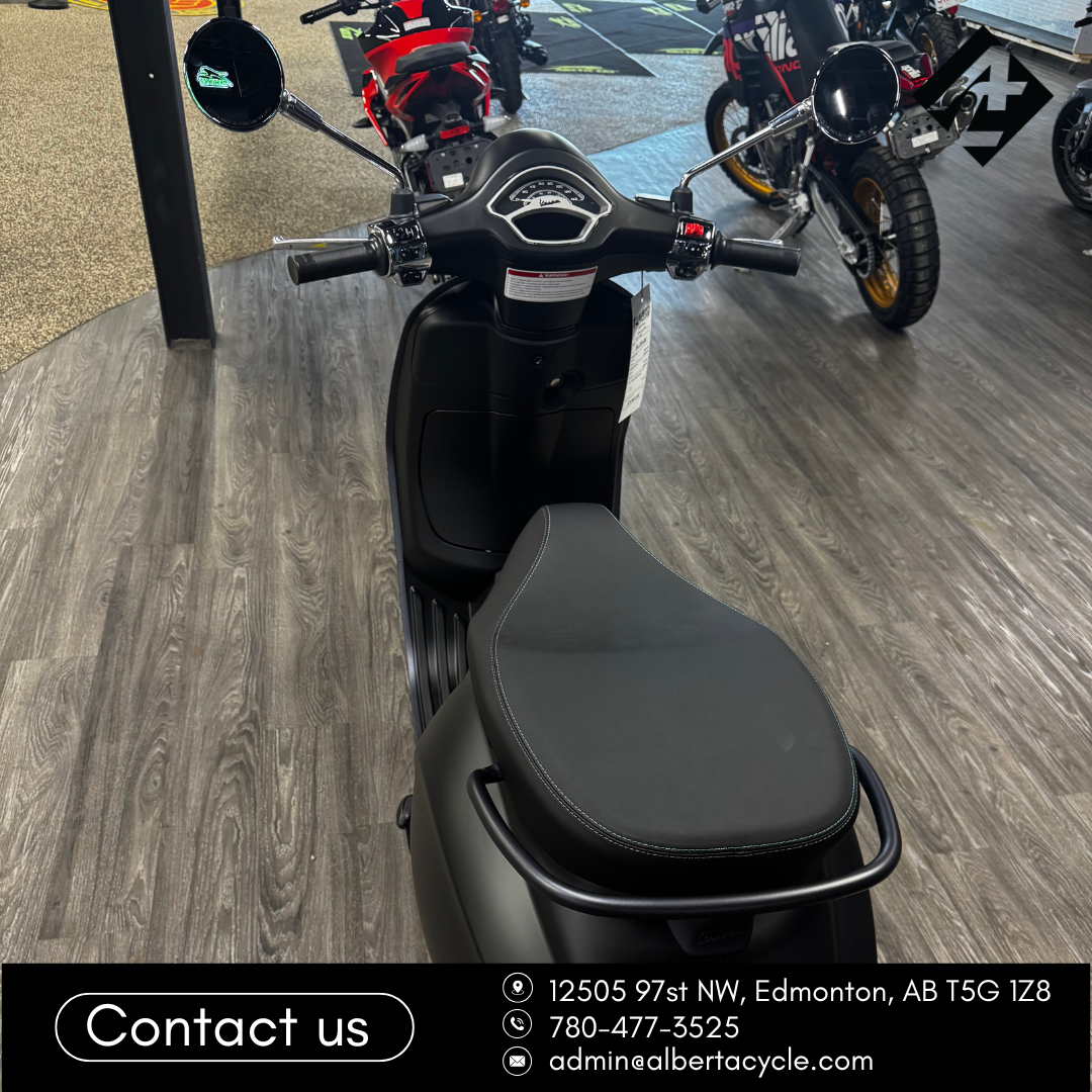 2025 Vespa Primavera 150 S