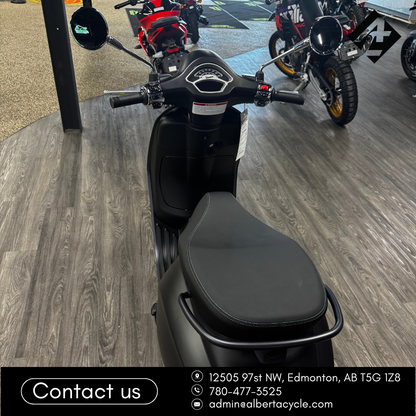 2025 Vespa Primavera 150 S