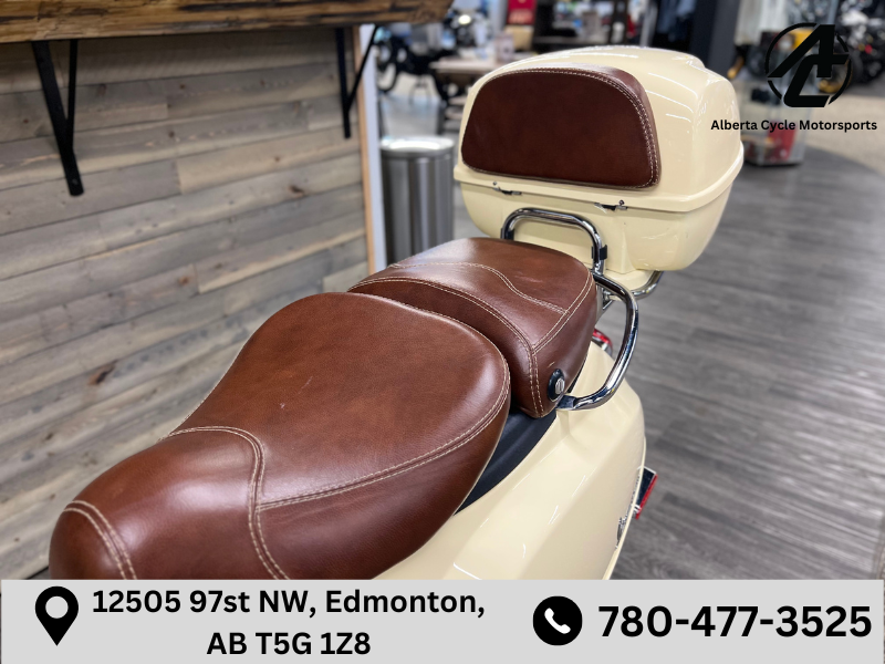 2009 Vespa LXV 150 (C0043)
