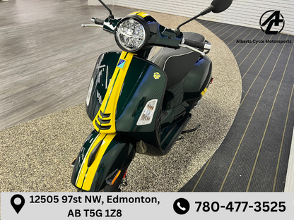 2021 Vespa GTS Super 300 (US0026)